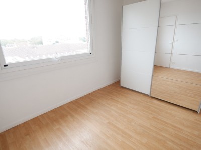APPARTEMENT T3 - LILLE VAUBAN - 57 m2 - 185000€