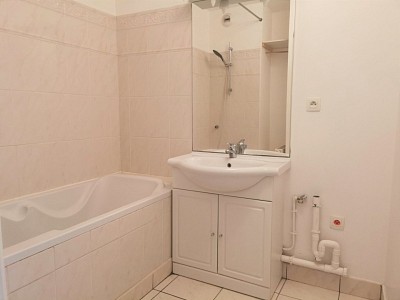 APPARTEMENT T3 - LOOS - 70 m2 - 180000 €