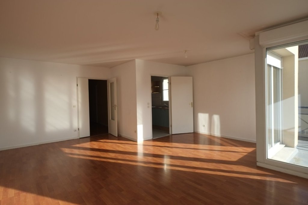 APPARTEMENT T4 - LILLE VIEUX LILLE - 93 m2 - LOUÉ
