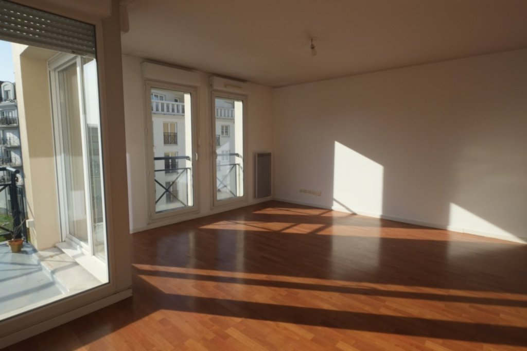 APPARTEMENT T4 - LILLE VIEUX LILLE - 93 m2 - LOUÉ