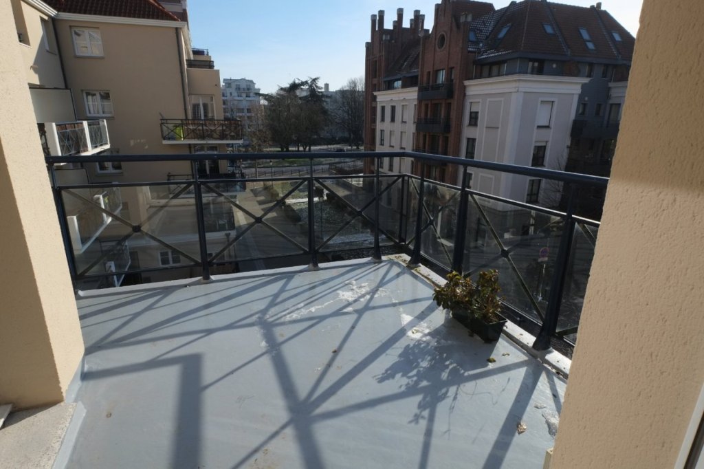 APPARTEMENT T4 - LILLE VIEUX LILLE - 93 m2 - LOUÉ