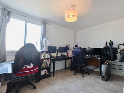 APPARTEMENT T4 - LA MADELEINE - 79.41 m2 - 243000€