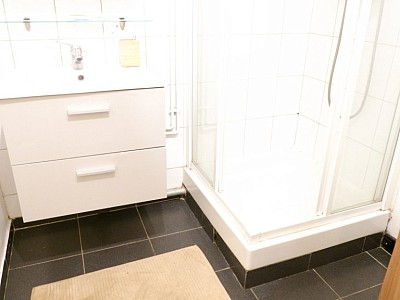 APPARTEMENT T4 - LILLE HELLEMMES - 66 m2 - 190000€