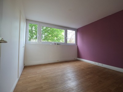 APPARTEMENT T4 - LILLE SAINT MAUR - 98 m2 - 253000 €