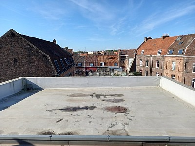 APPARTEMENT T4 - LILLE VAUBAN - 80 m2 - 280000€