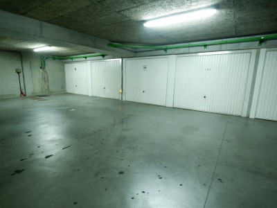 APPARTEMENT T5 - LILLE SAINT MAUR - 140 m2 - 554000€