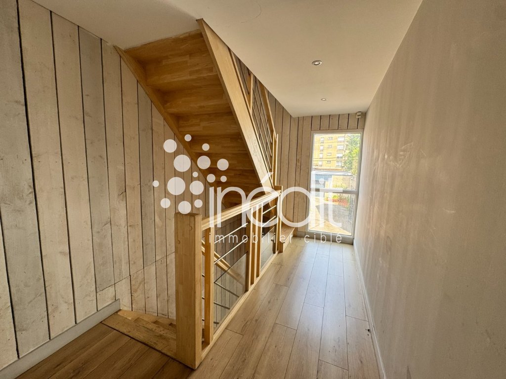 IMMEUBLE DE RAPPORT A VENDRE - HAUBOURDIN - 160 m2 - 347 000 &euro;