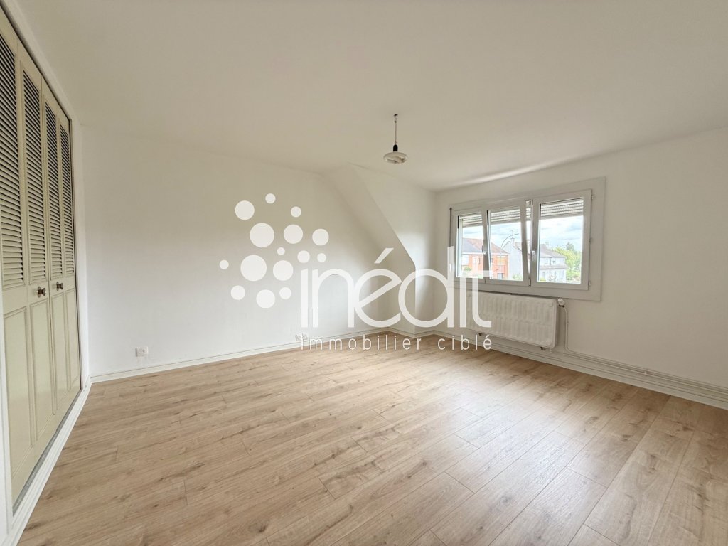 MAISON A LOUER - LAMBERSART CHATEAU VERGHELLES - 95 m2 - 1 520 &euro; charges comprises par mois