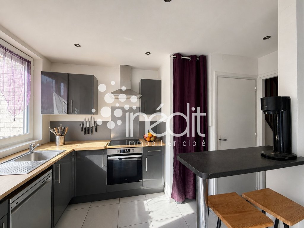 MAISON A LOUER - LAMBERSART - 73.88 m2 - 1 000 &euro; charges comprises par mois
