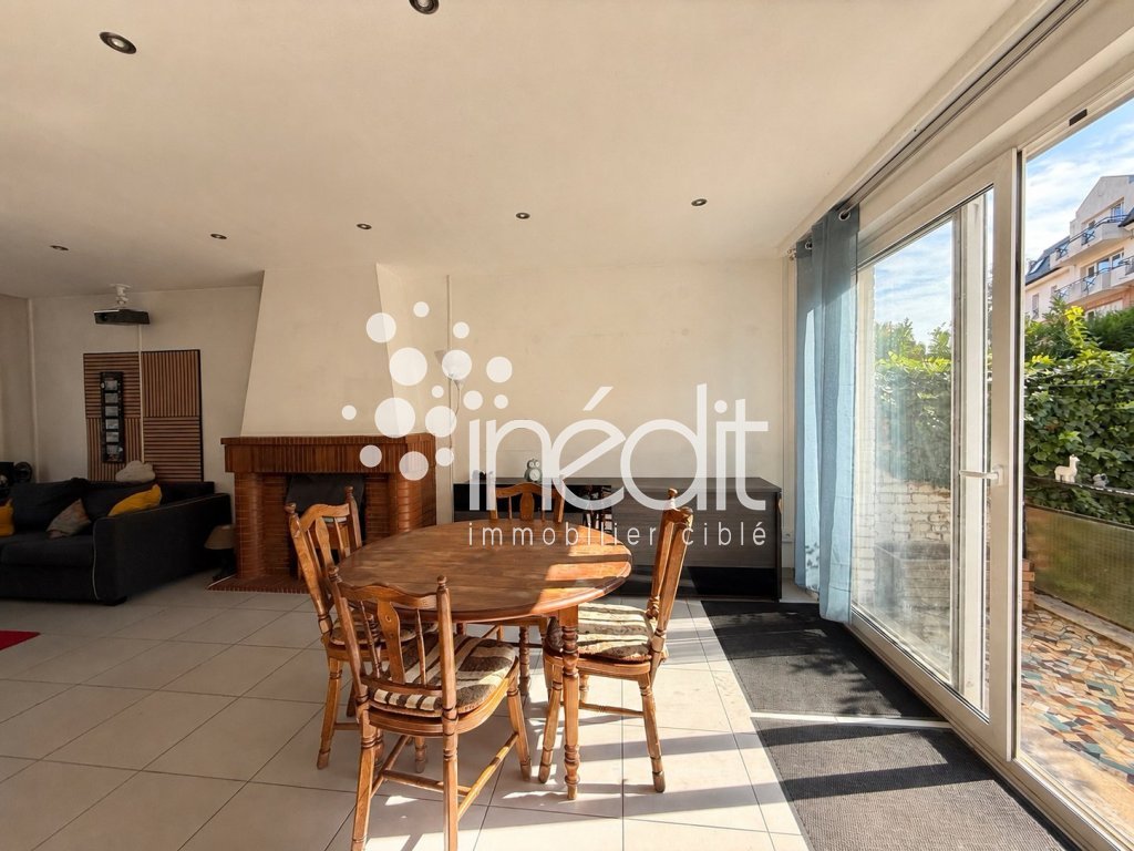 MAISON A LOUER - LAMBERSART - 73.88 m2 - 1 000 &euro; charges comprises par mois