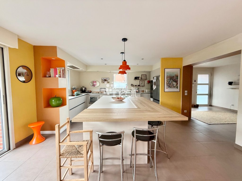 MAISON A VENDRE - ENGLOS - 237 m2 - 626�000�&euro;