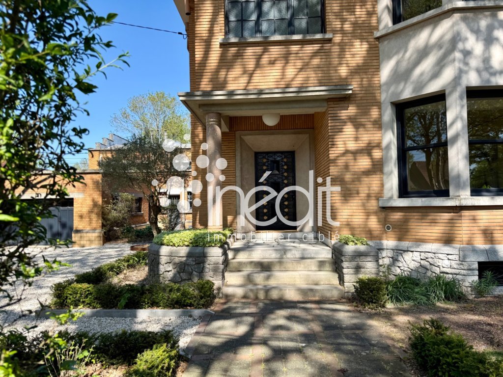 MAISON A VENDRE - LAMBERSART - 208 m2 - 1 365 000 &euro;