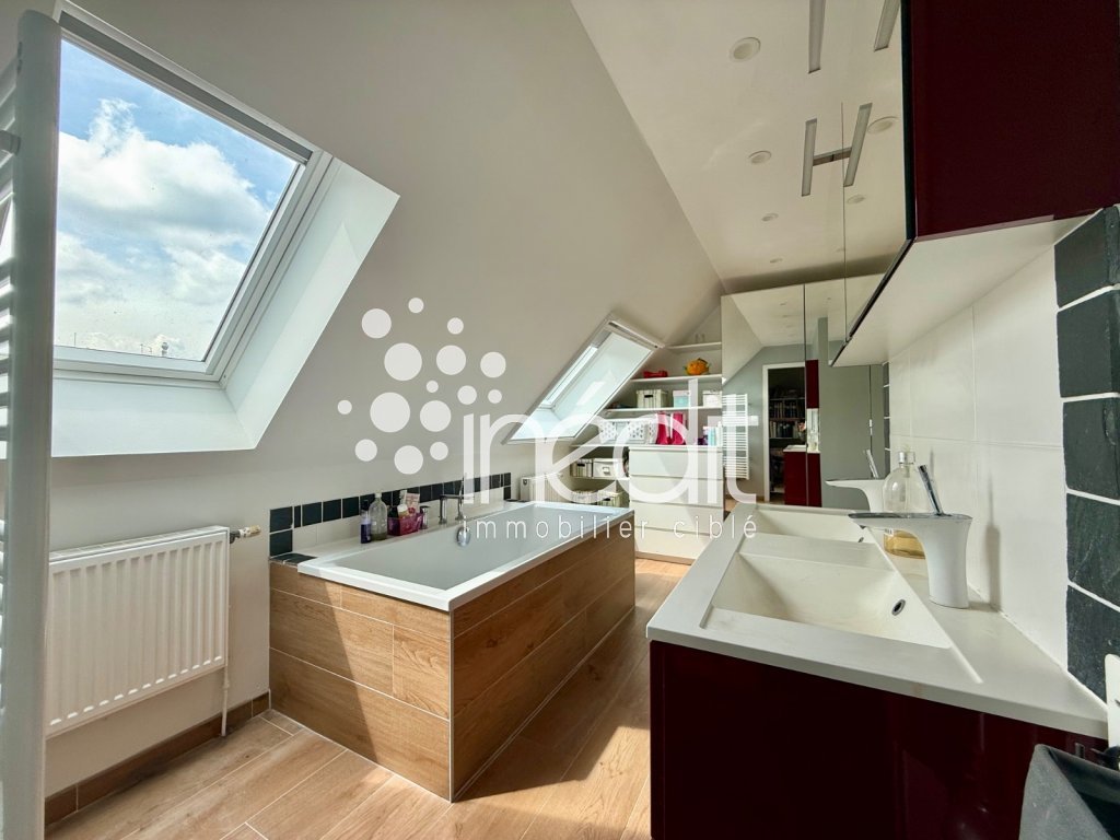 MAISON A VENDRE - LAMBERSART - 136 m2 - 570 000 &euro;
