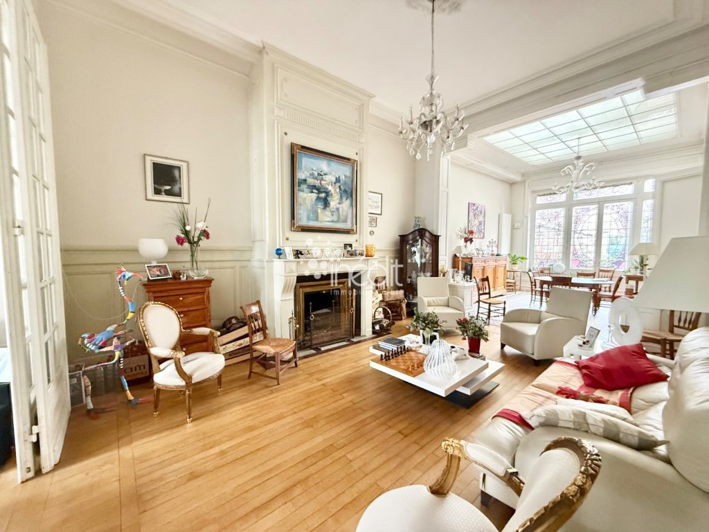 MAISON A VENDRE - LILLE CENTRE - 289 m2 - 1�099�000�&euro;