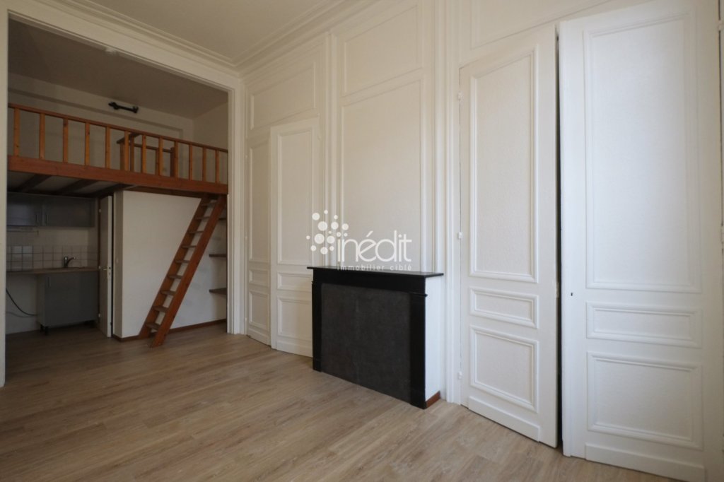 APPARTEMENT T1 - LILLE MONTEBELLO - 21.95 m2 - LOUÉ