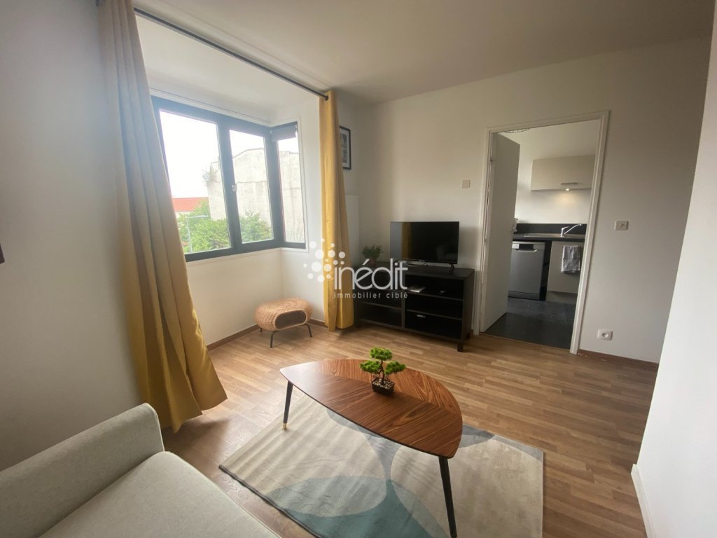 APPARTEMENT T1 - LILLE ST MAURICE - 38.45 m2 - LOUÉ