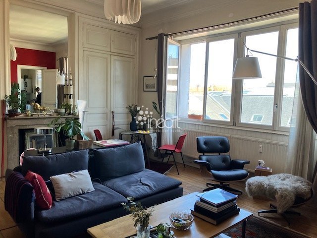 APPARTEMENT T2 - LILLE CENTRE - 65.05 m2 - LOUÉ