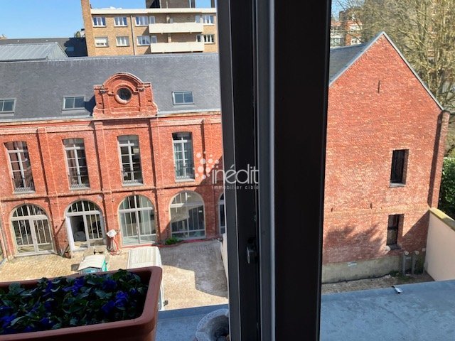 APPARTEMENT T2 - LILLE CENTRE - 65.05 m2 - LOUÉ