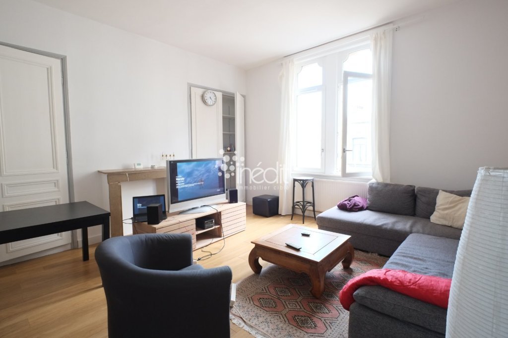 APPARTEMENT T2 - LILLE WAZEMMES - 66.1 m2 - LOUÉ