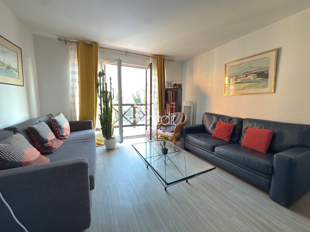 T2 avec garage et balcon A VENDRE - LAMBERSART - 51 m2 - 235�000�&euro;