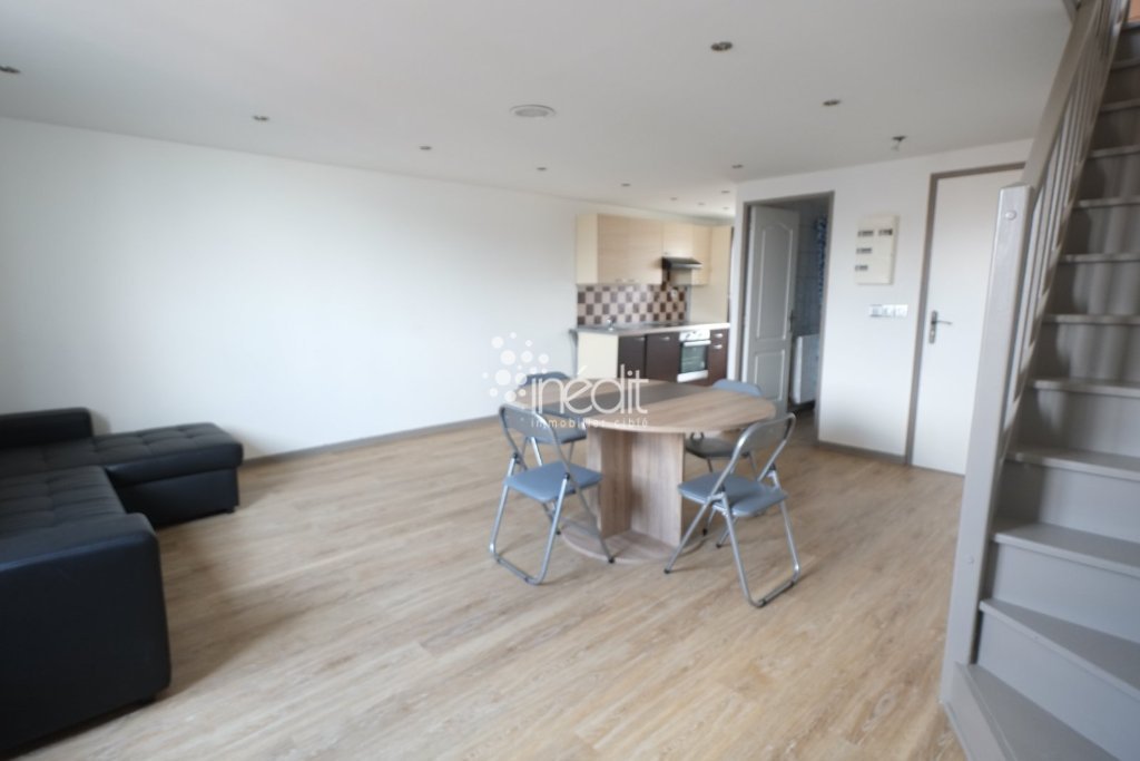 APPARTEMENT T3 - LILLE ESQUERMES - 70 m2 - LOUÉ
