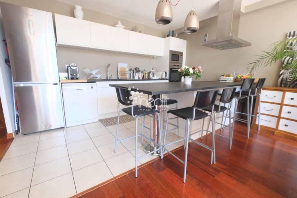 APPARTEMENT T4 - LILLE GAMBETTA - 100.78 m2 - 417000€