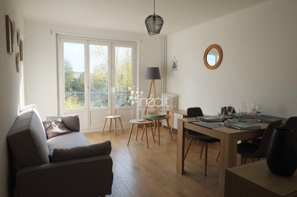 APPARTEMENT T5 - LILLE BOIS BLANC - 72.48 m2 - LOUÉ